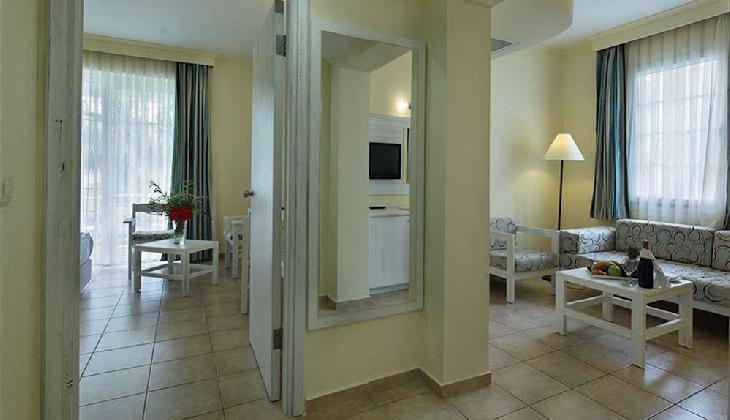 Euphoria Palm Beach Resort