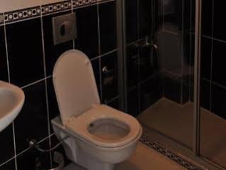 Huxley Hotel Old City