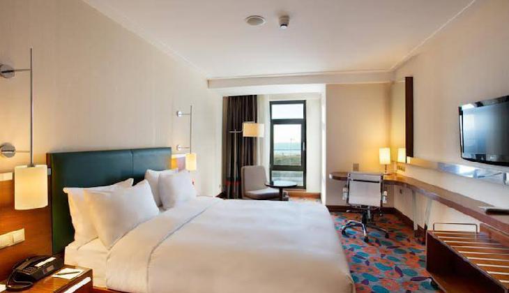 Doubletree By Hilton Hotel Van