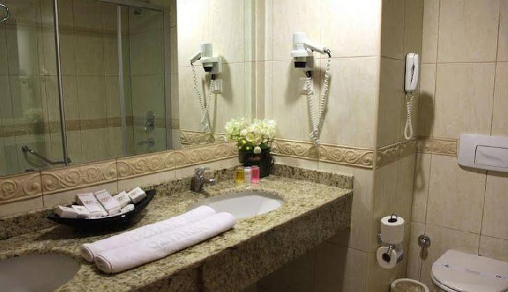 هتل گرند اوزتانیک