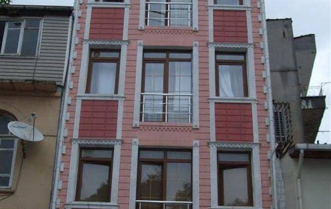 Caravan Palace Apart