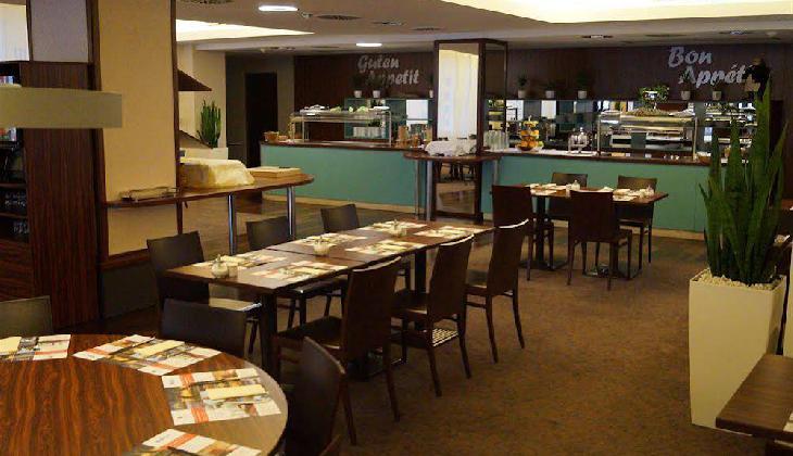 AZIMUT Hotel Cologne