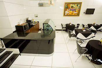 Rayan Hotel Corniche