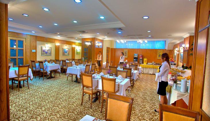 هتل گرند هیلاریوم