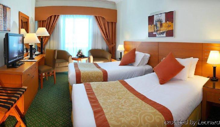 هتل گلدن تولیپ نیهال پالاس