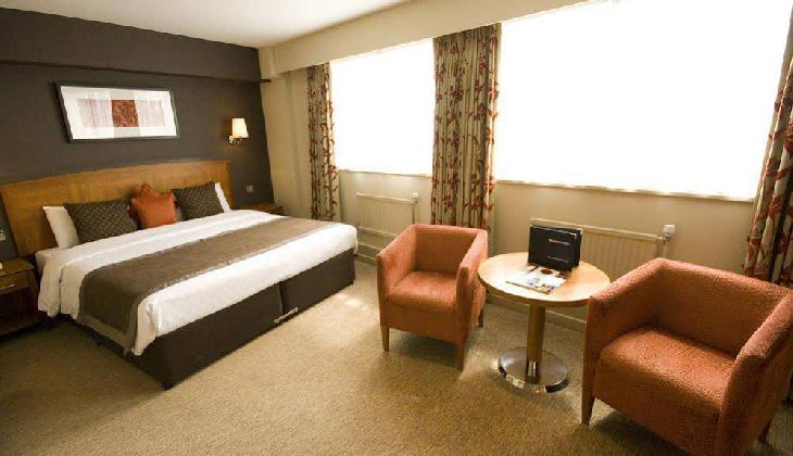 Hallmark Birmingham Strathallan