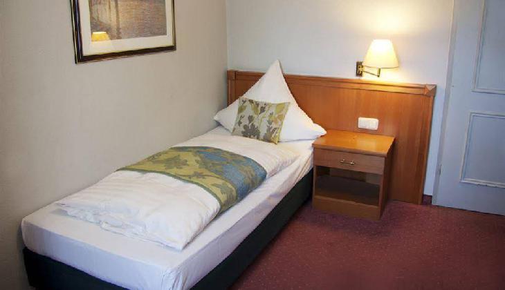 Royal by Centro Comfort