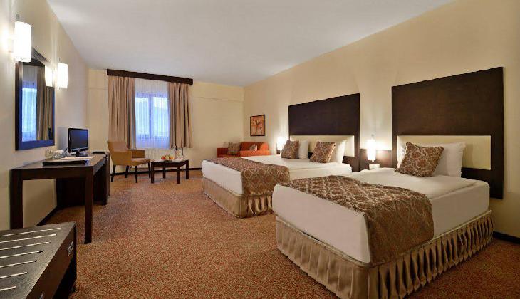 Karinna Hotel Convention & Spa