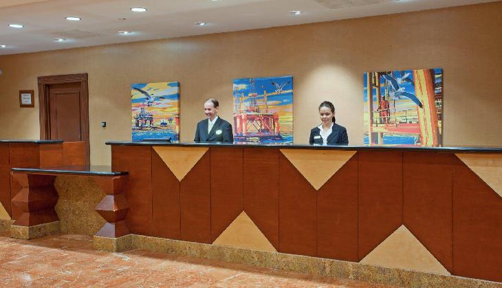 Crowne Plaza Hotel Houston River Oaks