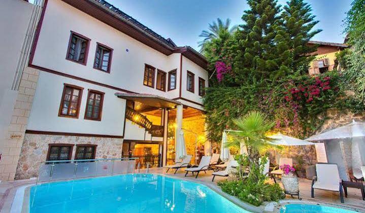 دوگان هتل انتالیا