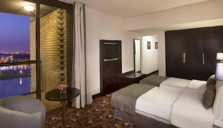 BABYLON WARWICK HOTEL