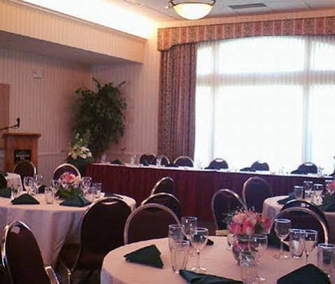 Lakeview Signature Inn - Calgary
