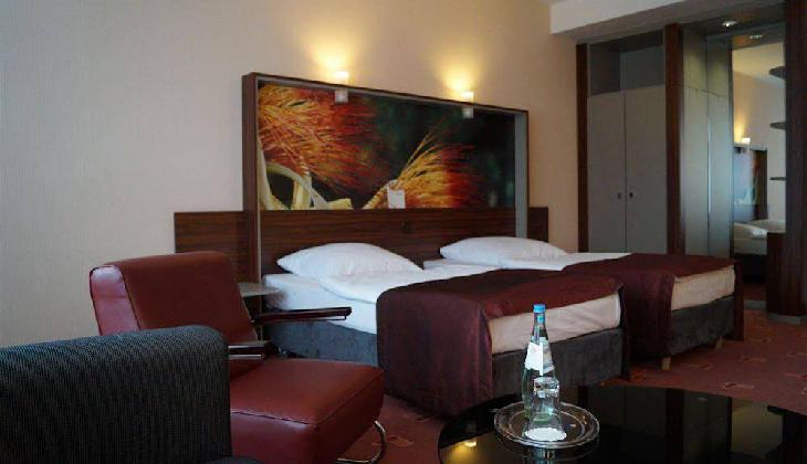 AZIMUT Hotel Cologne