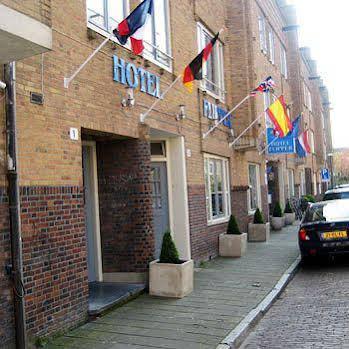 Budget Hotel Flipper