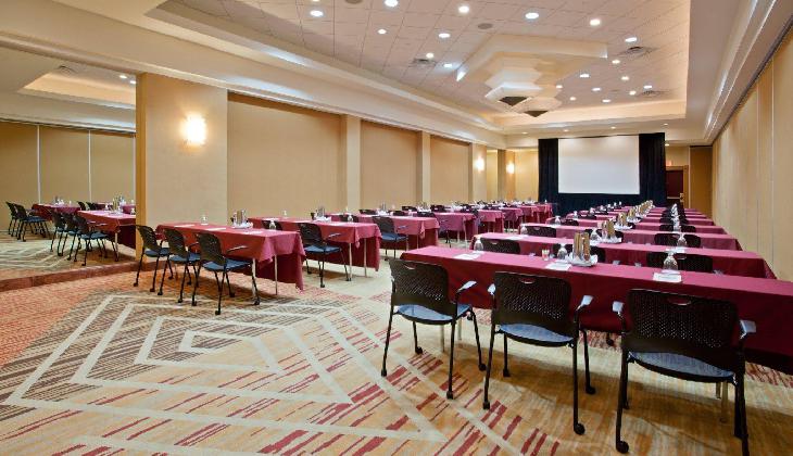 Crowne Plaza Hotel Houston River Oaks