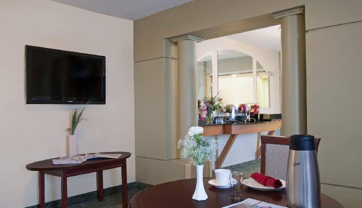 Holiday Inn Ottawa East