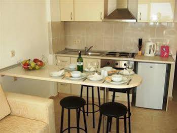 Flip Flops Meltemi Apartments