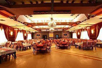 Dubai International Hotel