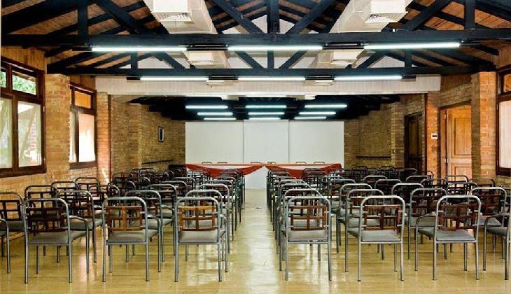 Hotel Harbor Colonial