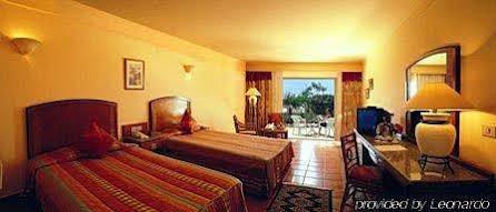 Reef Oasis Beach Resort