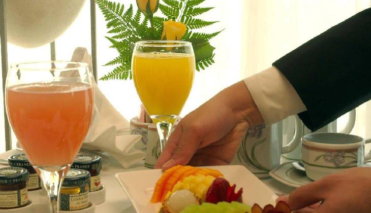 هتل کرون پلازا شیخ زاید