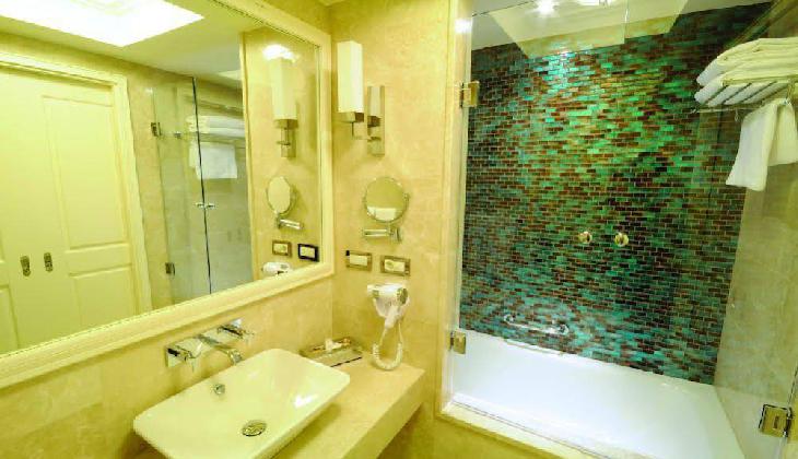 هتل تایتانیک سیتی تکسیم