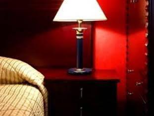 Al Muraqabat Plaza Hotel Apartments