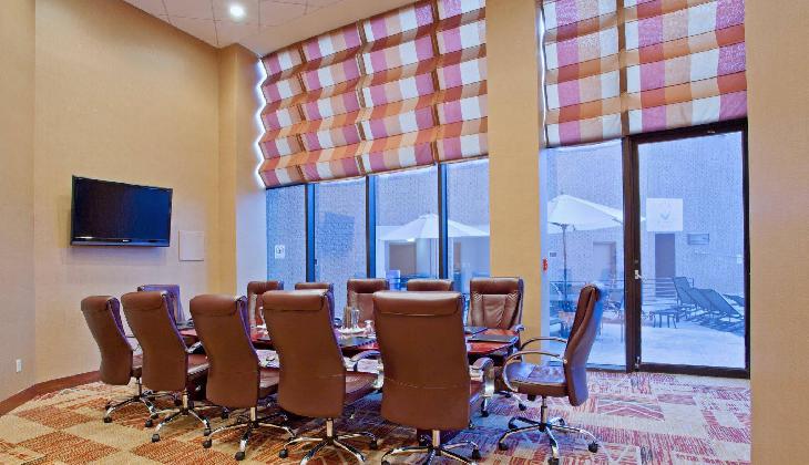 Crowne Plaza Hotel Houston River Oaks