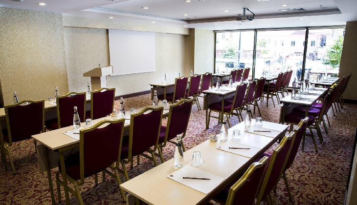 هتل گرند آراس سوئیت