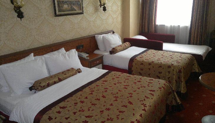 هتل گرند هیلاریوم