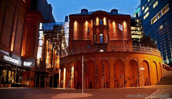 Hotel Blow Up Hall 5050