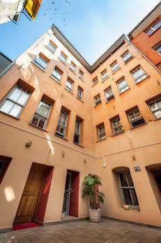 Educa Suites Balat