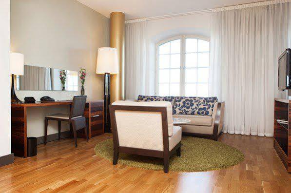 Elite Hotel Marina Tower