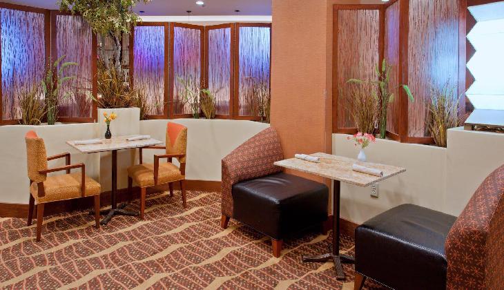 Crowne Plaza Hotel Houston River Oaks