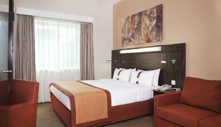 Holiday Inn Express Dubai Safa Park