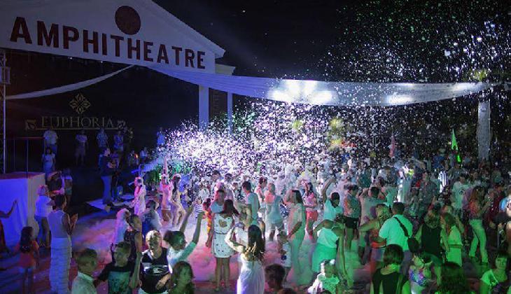 Euphoria Palm Beach Resort