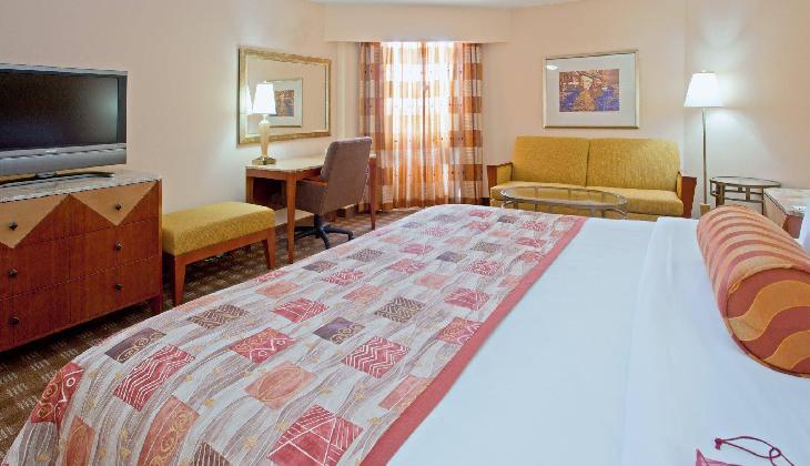 Crowne Plaza Hotel Houston River Oaks