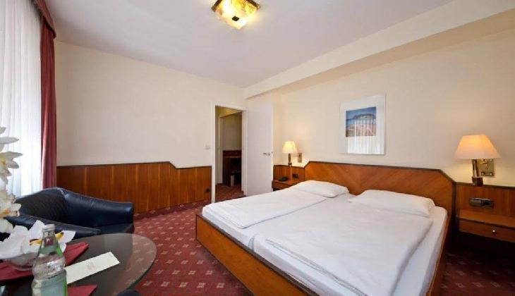 Novum Hotel Rieker Stuttgart Hauptbahnhof