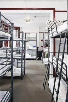 PubLove @ The Green Man - Hostel