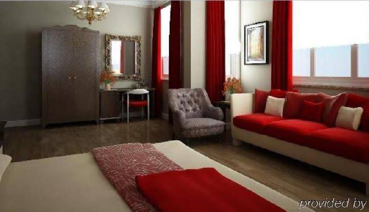 هتل ار سوئیت تکسیم 