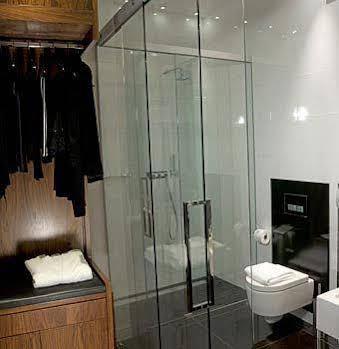 Cascades on the Promenade