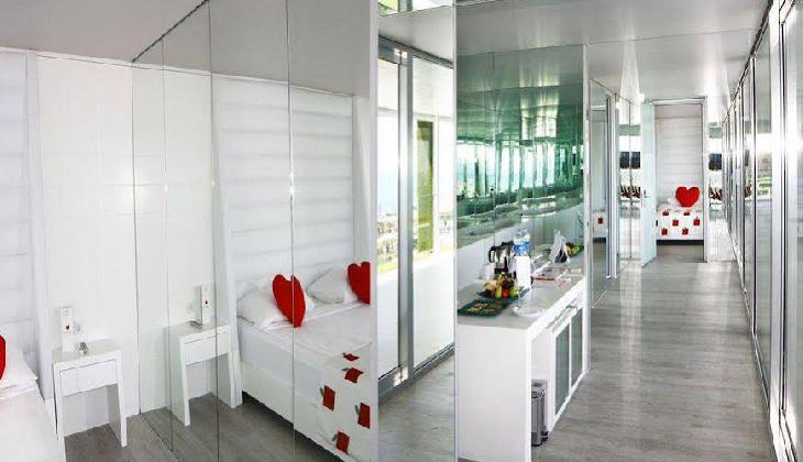 هتل آدم و حوا