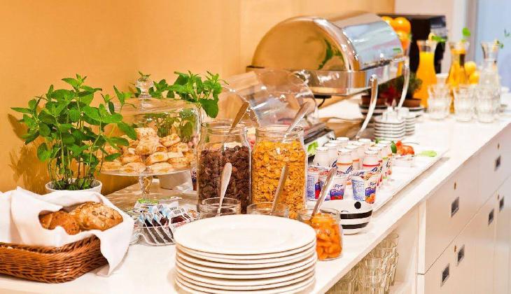 Platinum Palace Apartments