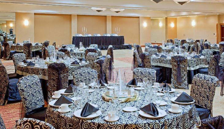 Crowne Plaza Hotel Houston River Oaks