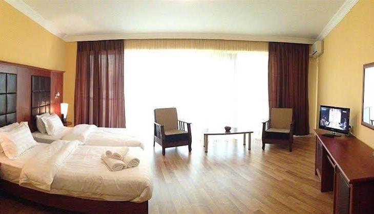 هتل گلدن پالاس