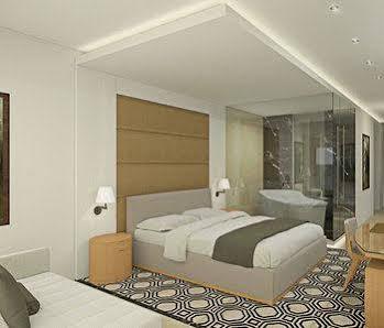 هتل رویال کنتیننتال