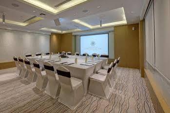 هتل رویال کنتیننتال