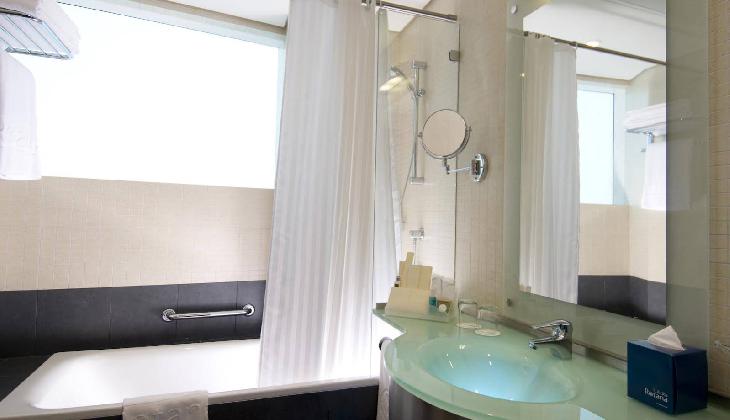 هتل رز ریحان بای روتانا