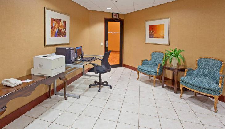 Crowne Plaza Hotel Houston River Oaks