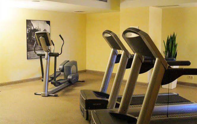 AZIMUT Hotel Cologne